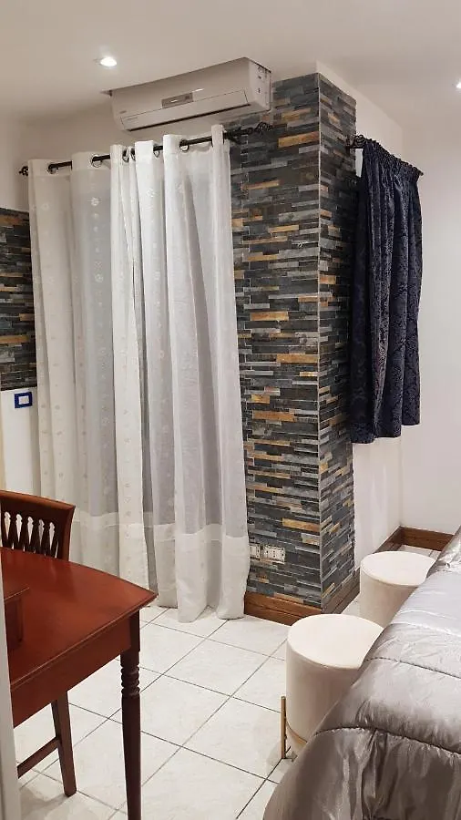 Nuovo Hotel Sangiuliano Katania 3*,  Włochy